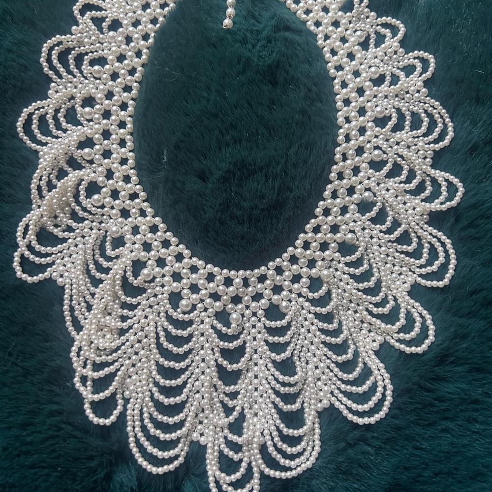 Elegant White Pearl Necklace